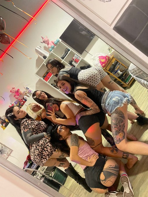 With the babes ❣ @turmalina_sg @flareon_sg @BryPunky @anticssmess  &amp; @Julijusg 🍑🍑🍑 https://t.co/S4WU<a class="tags" target="_blank" title="On Twitter" href="/?out=eyJ0eXAiOiJKV1QiLCJhbGciOiJIUzUxMiJ9.eyJpYXQiOjE3MjAxNzk2NzksImlzcyI6InR3cG9ybnN0YXJzLmNvbSIsIm5iZiI6MTcyMDE3OTY3OSwiZXhwIjoxNzUxNzE1Njc5LCJyZWRpcmVjdF91cmwiOiJodHRwczovL3R3aXR0ZXIuY29tL3R1cm1hbGluYV9zZyJ9.YgFby5T9JIdVizOBnrPXXSSYiUE2NxcTRiuy2gMHhe7MAUPk_-hH1gy9DPwIrR924afThn30TeGcCEVpp1DXTg">@turmalina_sg</a><a class="tags" target="_blank" title="On Twitter" href="/?out=eyJ0eXAiOiJKV1QiLCJhbGciOiJIUzUxMiJ9.eyJpYXQiOjE3MjAxNzk2NzksImlzcyI6InR3cG9ybnN0YXJzLmNvbSIsIm5iZiI6MTcyMDE3OTY3OSwiZXhwIjoxNzUxNzE1Njc5LCJyZWRpcmVjdF91cmwiOiJodHRwczovL3R3aXR0ZXIuY29tL2ZsYXJlb25fc2cifQ.2IKE8B-NgeZaHcOIViRrmS9KBj3inNpYxk4cdMd020F2KgNN3U-sRAdHl3A0AaMB-MNDYsAPHrkQSFOKEvbK-w">@flareon_sg</a><a class="tags" href="/tag/brypunky">@brypunky</a><a href="/tag/worldgothday"class="tags"><span>#worldgothday</span></a>