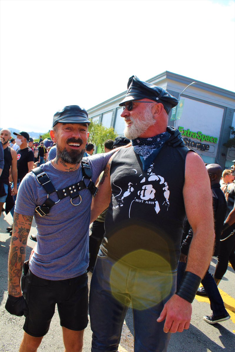 GaydianPhotos's tweet photo. MegaHood 2021 Folsom Street Fair #FolsomStreetFair #MegaHood2021 https://t.co/qvW6UzBgKd