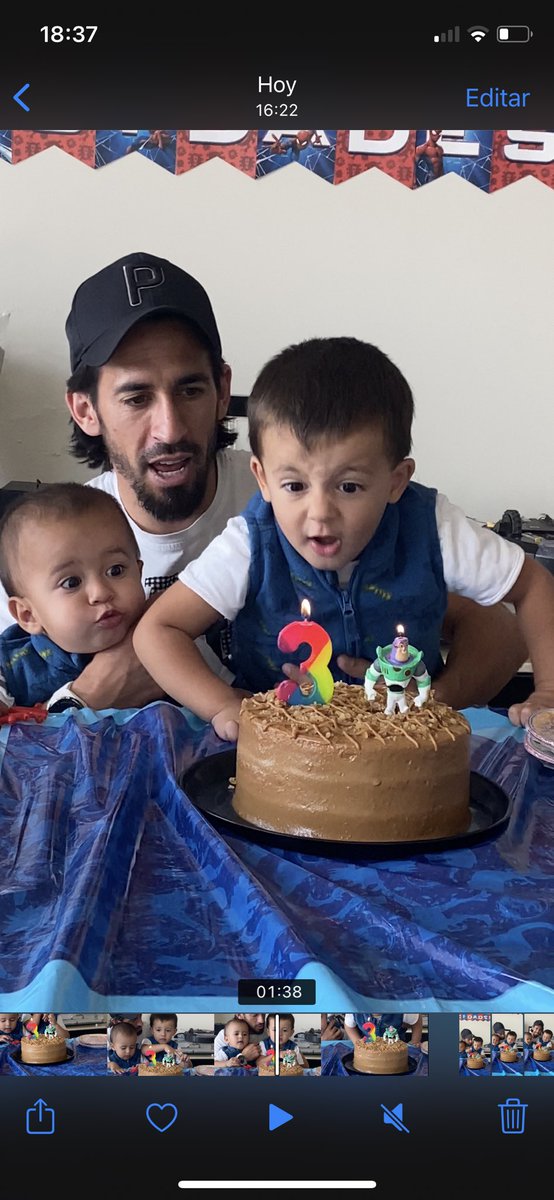 5FerNavarro's tweet image. Feliz cumple pra el mejor!!!
Alonso 3 !!!