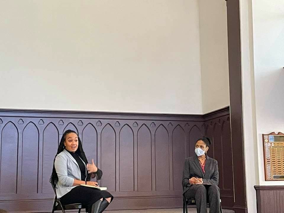 MikeJRogers4's tweet photo. Curnt sit: discussing 2022 legislative priorities for the Legislative Black Caucus of Md. Grateful to Drs Nicolette Louissaint & Natasha Mitchell for leading the discussion on COVID-19 as it relates to Economics, Health & Education.
#Working4MD #E2C2 #LBCM @SpeakerAJones https://t.co/rsMEjIjxDD
