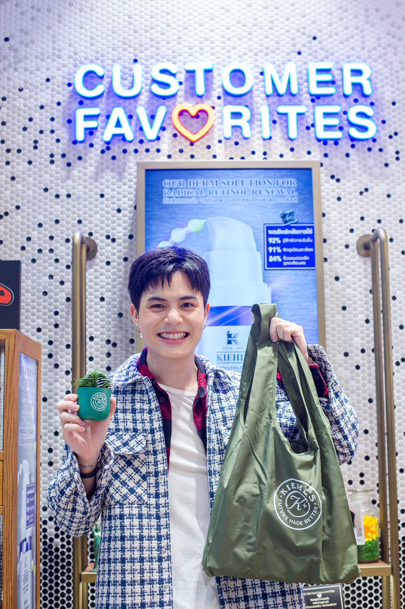 4wheelsFC's tweet photo. ที่แรกในไทย! กับดีไซน์ร้านในคอนเซ็ปต์ SUSTAINABILITY ที่ร้านคีลส์แฟล็กชิฟสโตร์ เซ็นทรัลลาดพร้าว ชั้น 1 
ภายใต้แนวคิด Future Made Better
พร้อมให้บริการ Kiehl’s Lovers แล้ววันนี้
และยังมีแคมเปญดีๆ เผย 3 วิธีรักษ์โลก 

📌 https://t.co/18rahAfd7I

#KiehlsFutureMadeBetter ,#4wheelsss https://t.co/5QPRcqnklv