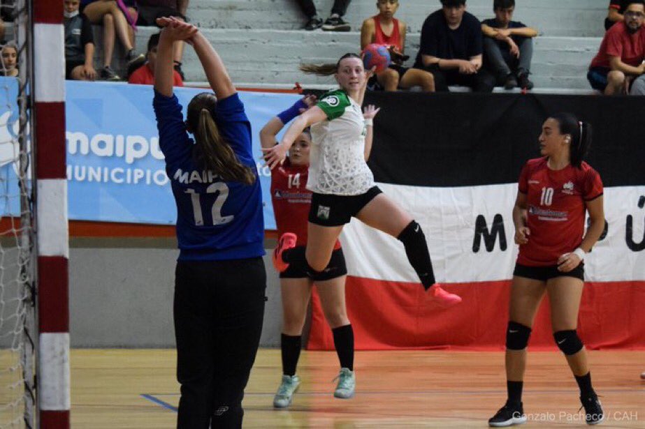 centraldehb's tweet photo. #NacionalDeClubesA

Fase de grupos - Resultado final

▪️Rama femenina: @Handballmaipu1 17-25 @HandballCARP 

▪️Rama masculina: @Handballmaipu1 30-20 @cipo_handball 

📸 @GonzaloPcheco / CAH https://t.co/vNw5aFUfC4