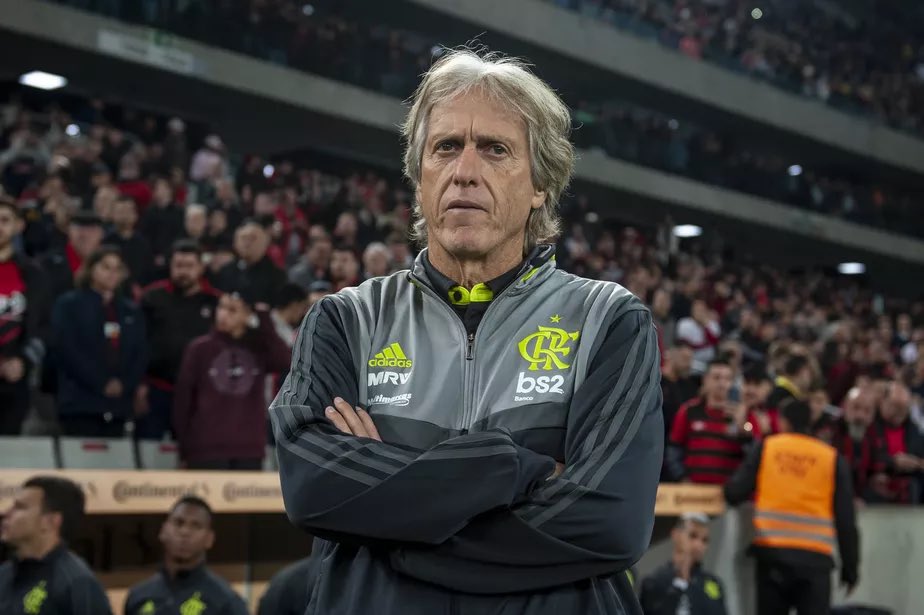 flaamor1981's tweet photo. ÚLTIMA VEZ QUE O FLAMENGO TEVE UM TÉCNICO... SAUDADES VELHINHO 😢😢😢 https://t.co/DGobGwWC0q