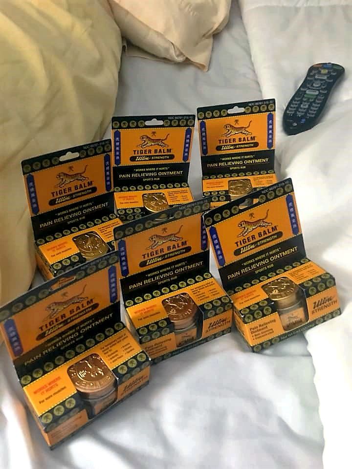 Tiger_Balm_US's tweet photo. Tiger Balm U.S. Fan Melanie Kalandjian shared this photo of her Tiger Balm collection โ she buys six jars each month! How much Tiger Balm do you use?
#PhotoBalm #FanPhoto #ShowUsYourTigerBalm #TigerBalmUltra #PainRelief #WorksWhereItHurts #JointStrains #MuscleStrains #BackAches https://t.co/WOXcBLjLw5