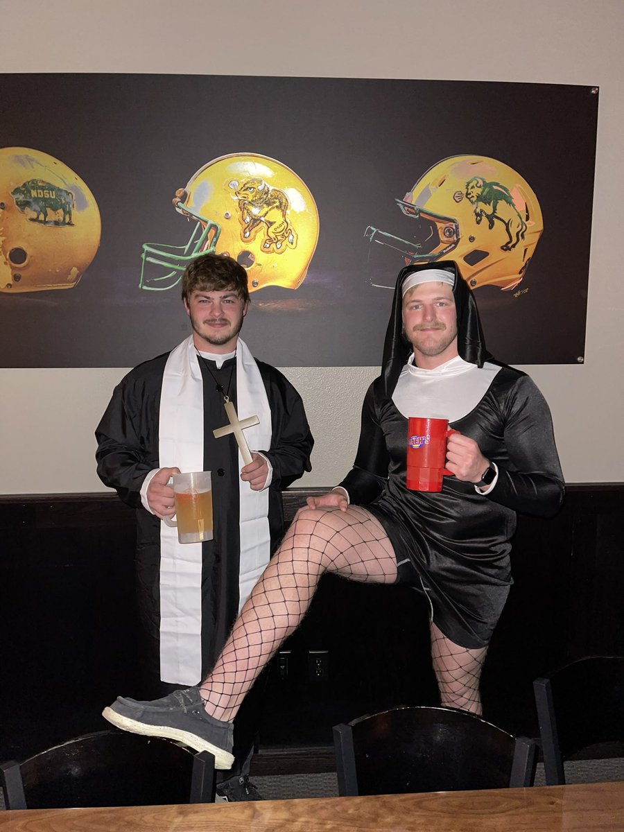 christhiel13's tweet photo. @HerdandHorns  #herdhalloween https://t.co/hC7VcdmKlv