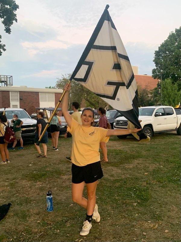 HEHSFlags's tweet photo. Celebrating Hannah, HEHS Class of 2021, who performed as a member of the Purdue Golden Silks this fall! 🏴💛 Hawk and Skyhawk proud of Hannah for continuing color guard participation in college! #BoilerUp #HoffmanHawks #ColorGuardLove https://t.co/4QTXtNjgcP