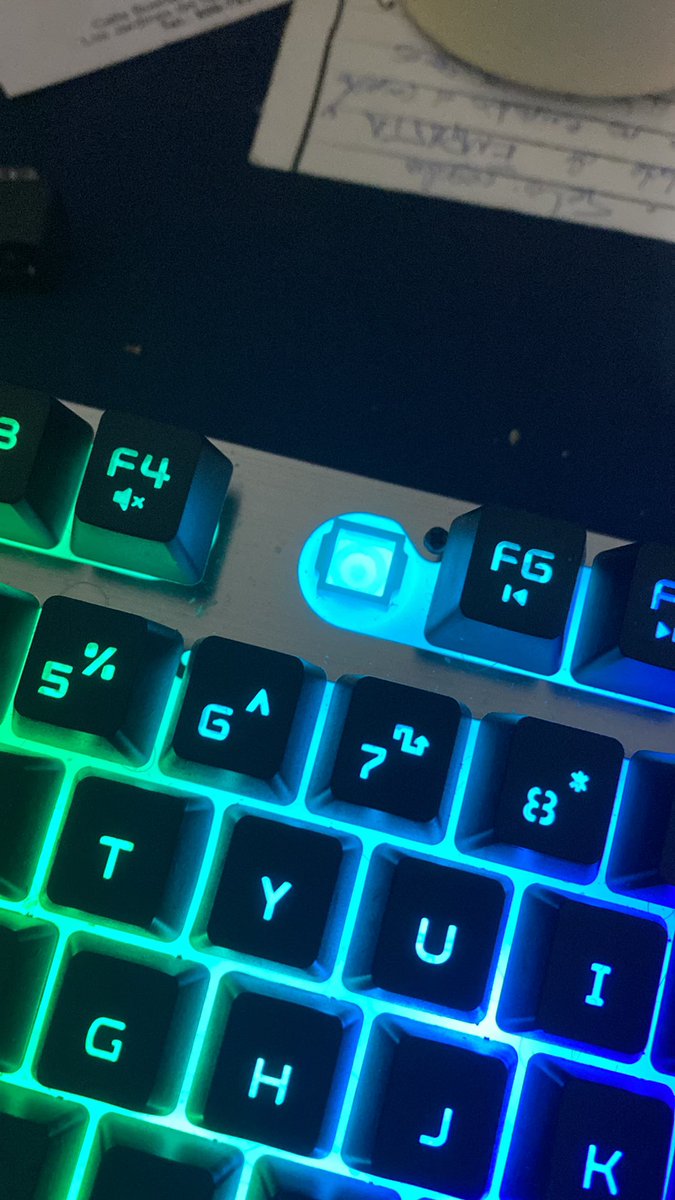 <a href="/Malazunto/">Malazunto</a> Comprobado, perdimos el F5 aquí ya