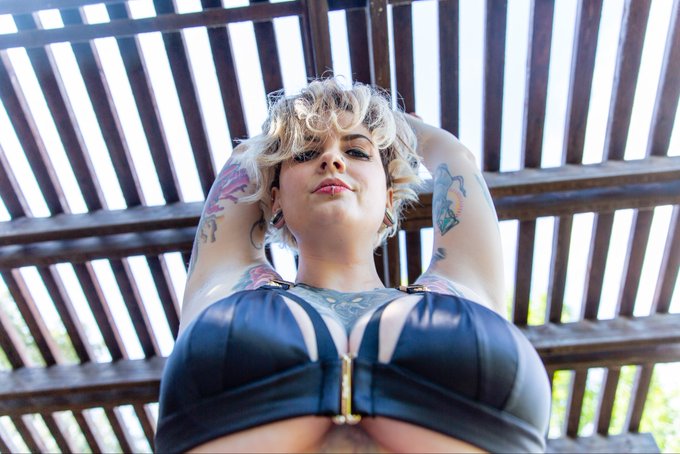 Any LA ladies want to work with @AvaMinxOfficial tomorrow? Limited time offer ❤️💋❤️. https://t.co/A6<a class="tags" target="_blank" title="On Twitter" href="/?out=eyJ0eXAiOiJKV1QiLCJhbGciOiJIUzUxMiJ9.eyJpYXQiOjE3MjE1NjEzMzUsImlzcyI6InR3cG9ybnN0YXJzLmNvbSIsIm5iZiI6MTcyMTU2MTMzNSwiZXhwIjoxNzUzMDk3MzM1LCJyZWRpcmVjdF91cmwiOiJodHRwczovL3R3aXR0ZXIuY29tL0F2YU1pbnhPZmZpY2lhbCJ9.pGcfBHD75oqybPUioyCqcL-NY-eM2O3mPnUymZ2BAUm-MP4Zd6zmUVgDFHSMjSnF4ixmmAZ0yHeSQTB1EQCv4A">@AvaMinxOfficial</a><a href="/tag/model"class="tags"><span>#model</span></a><a href="/tag/anaconda"class="tags"><span>#anaconda</span></a>