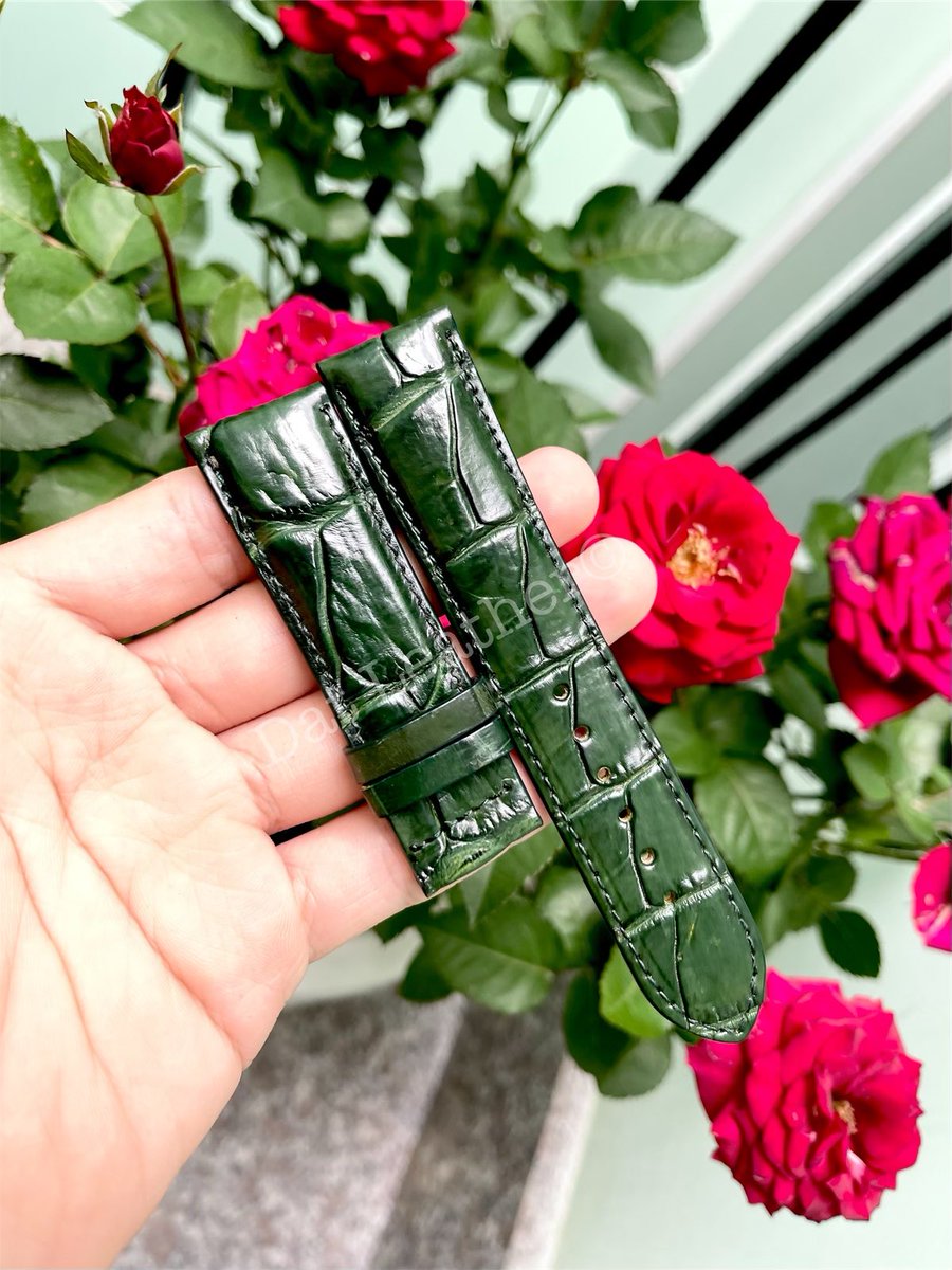 datstraps's tweet image. Handmade by Dat Leather