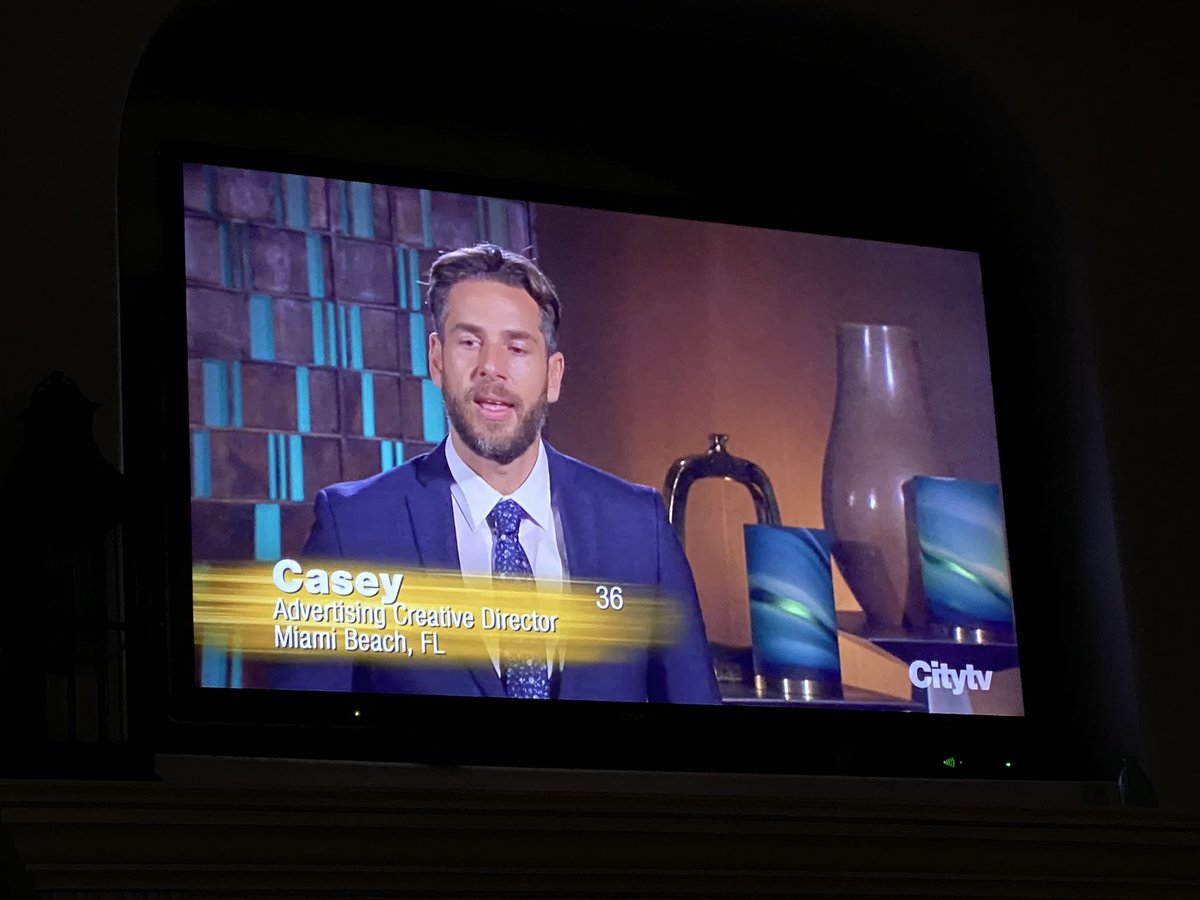 _missheatherly's tweet photo. Does this Casey look like @Shawn_Booth or is it just me?! 👀#TheBachelorette https://t.co/RJYHxc6AfM