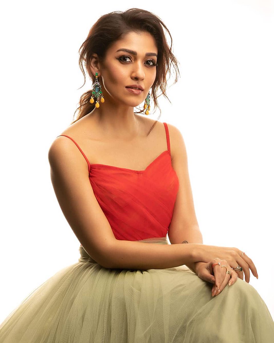 NayantharaU's tweet photo. 📸⚡️ https://t.co/NoLlpH98VI