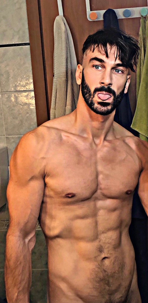 Gabryele_Fit's tweet photo. @francamenteeo 💪💪💪 https://t.co/cyRwkewCSG