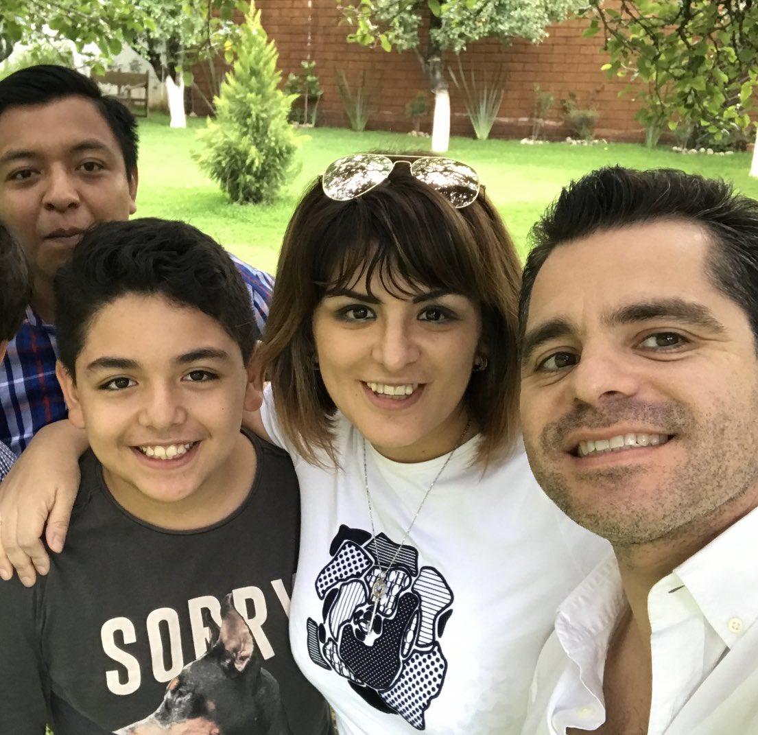 MgBranding's tweet photo. A mi querida amiga @janetteovando le deseo un extraordinario año lleno de bendiciones. ¡Felicidades mil!🎂🎉 https://t.co/wMzthTzjhr