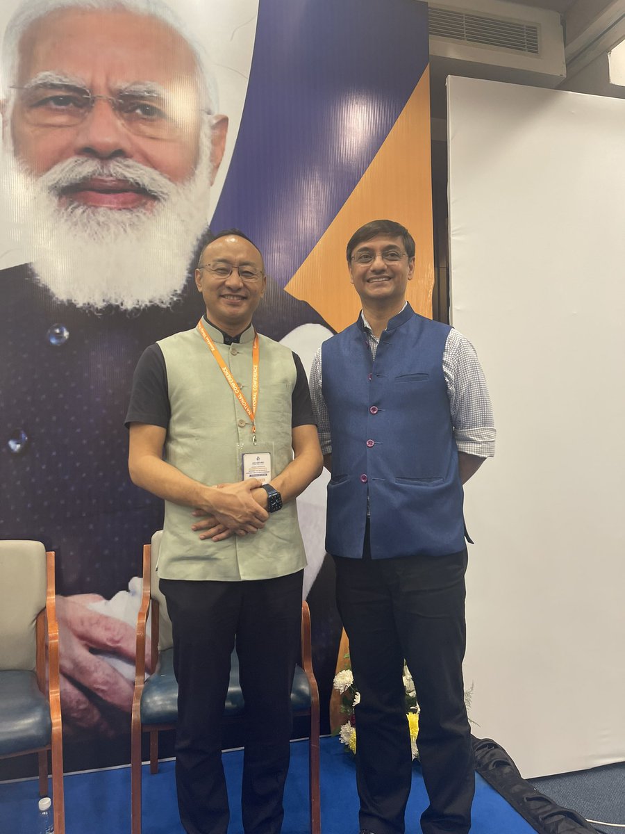 Delivered the thematic presentation on Education &amp; Skill development. Shared  my experiences &amp; observation on the last mile delivery of #SkillIndiaMission &amp; NEP ! Was honoured to meet a fav author <a href="/sanjeevsanyal/">Sanjeev Sanyal</a> 

<a href="/Vinay1011/">Vinay Sahasrabuddhe</a> <a href="/rmponweb/">Rambhau Mhalgi Prabodhini</a>