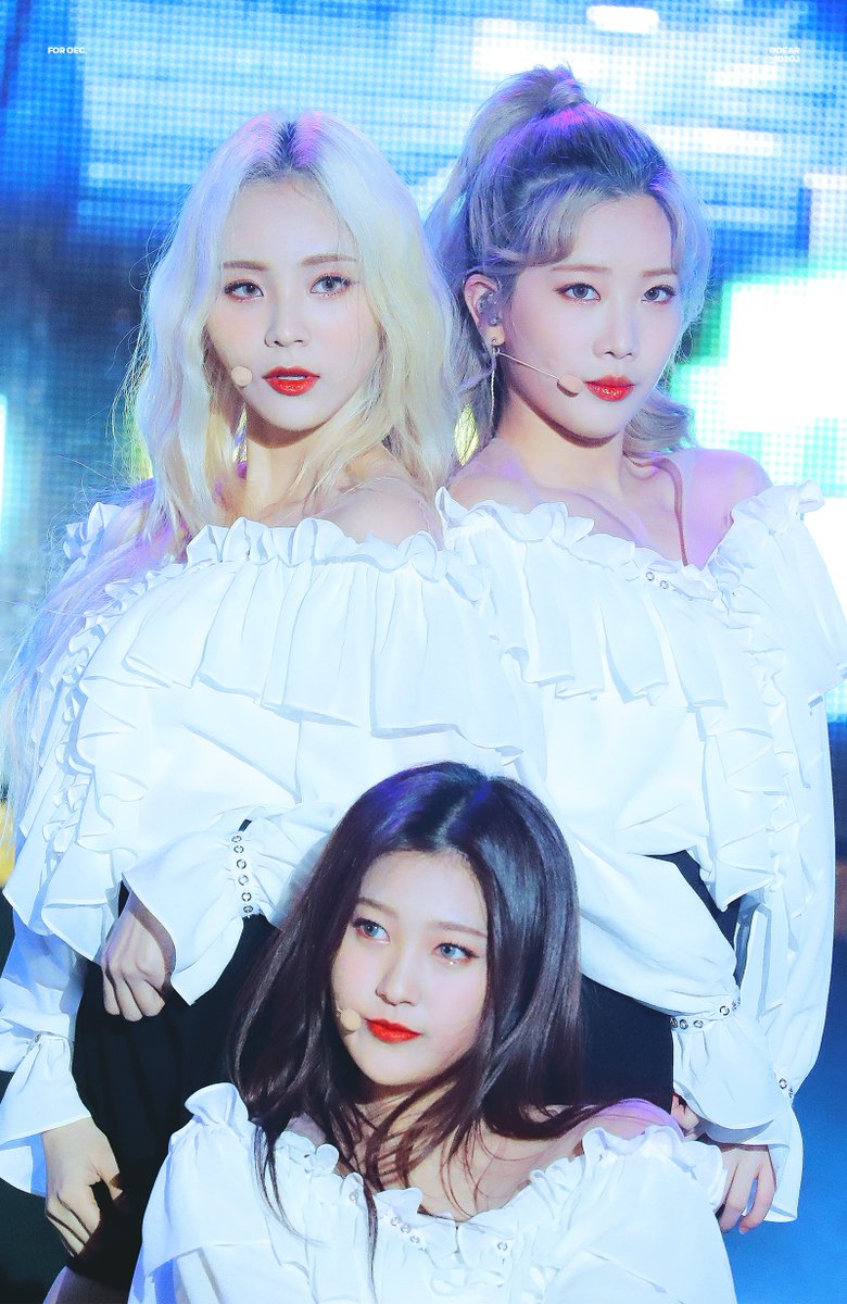 제이 tweet media