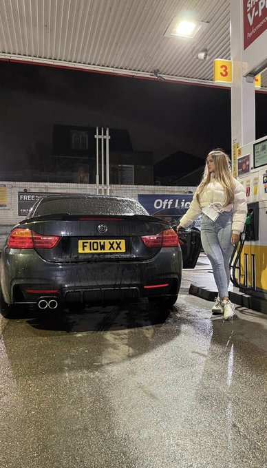 Watch Laura Bianca 🦋's leaked NSFW photo on TwXstars