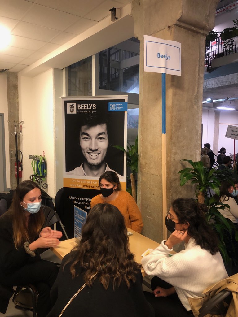 Forum Anciela 'Etudiant.e.s, une année pour agir' Le @CE_Lyon_SE représentait son Pépite BEELYS hier soir au forum organisé par @Anciela à la Maison des Étudiants, en compagnie de @GetHalfonse . + d'infos sur nos programmes ▶ Inscrivez-vous par ici : bit.ly/2PtYydb