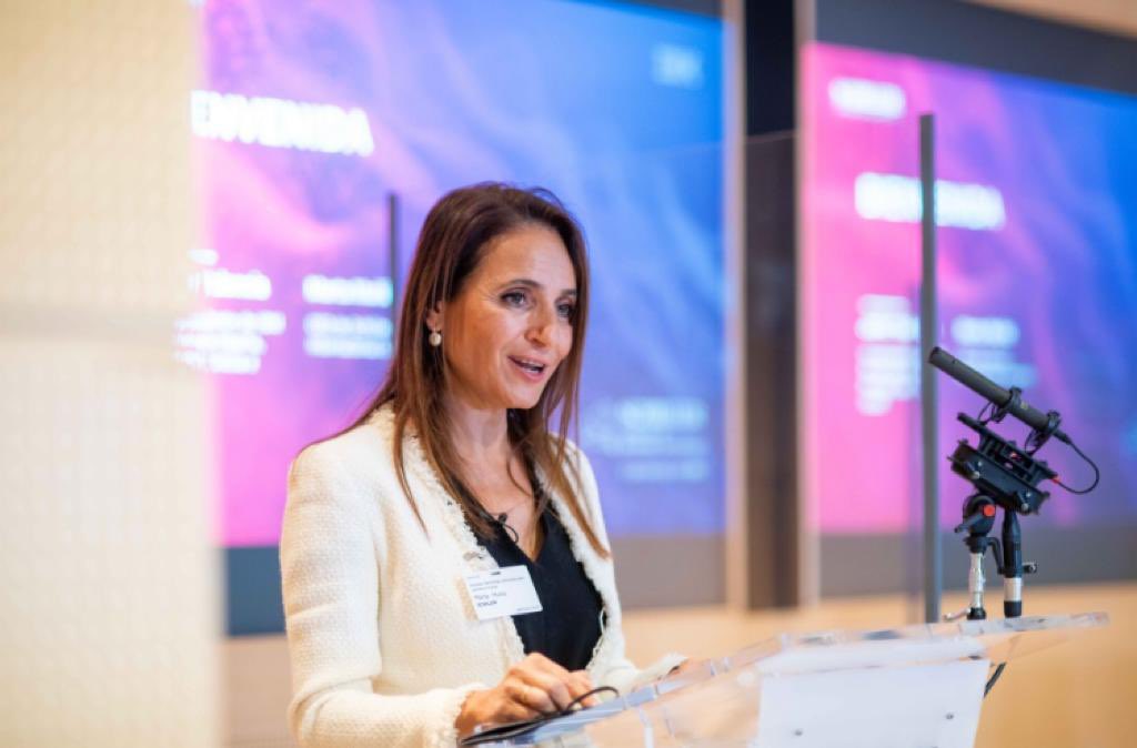 CarmenGMenor's tweet image. “Creemos en el potencial de #Madrid para convertirse en un hub de talento digital” @MartaMuizFerrer  @Schiller_SIU #SIBT @IBM_ES #ibmclientcenter