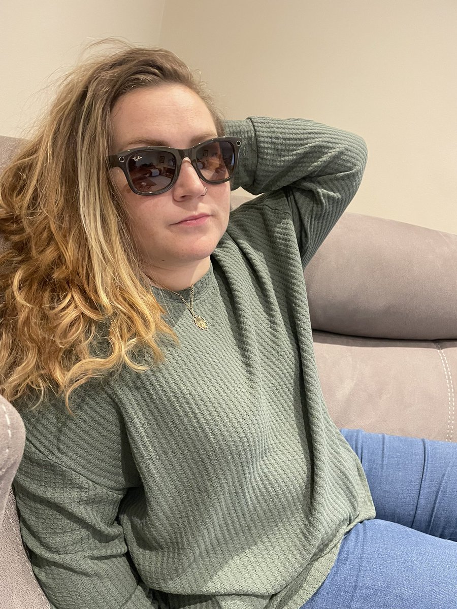 mollywatttrust's tweet photo. Molly is trialling these smart sunglasses what if anything can they bring to somebody living with #UsherSyndrome #Deafblind @ray_ban @Wayfarer @Facebook #FacebookView @MollyWattTalks https://t.co/kISYPcJo4c