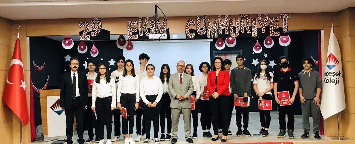 “Türkiye Cumhuriyeti ilelebet mesut, muvaffak ve muzaffer olacaktır. “
Cumhuriyetimizin 98. yılı  heyecanla kutlanıyor. 
Yaşasın Cumhuriyet 🇹🇷 
#Bahcesehirkoleji  ❤️💙
#29EkimCumhuriyetBayramı