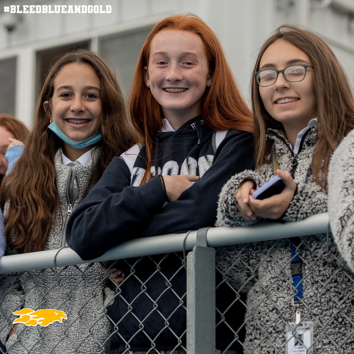 KbergAthletics's tweet photo. St. Matthew field was buzzing with the sights and sounds of our Latin School football team, cheer team and student section! A great afternoon for our Latin School. 🔥🐥🏈 

#firebirds #bleedblueandgold #Latinschool https://t.co/qM7j29tHgg