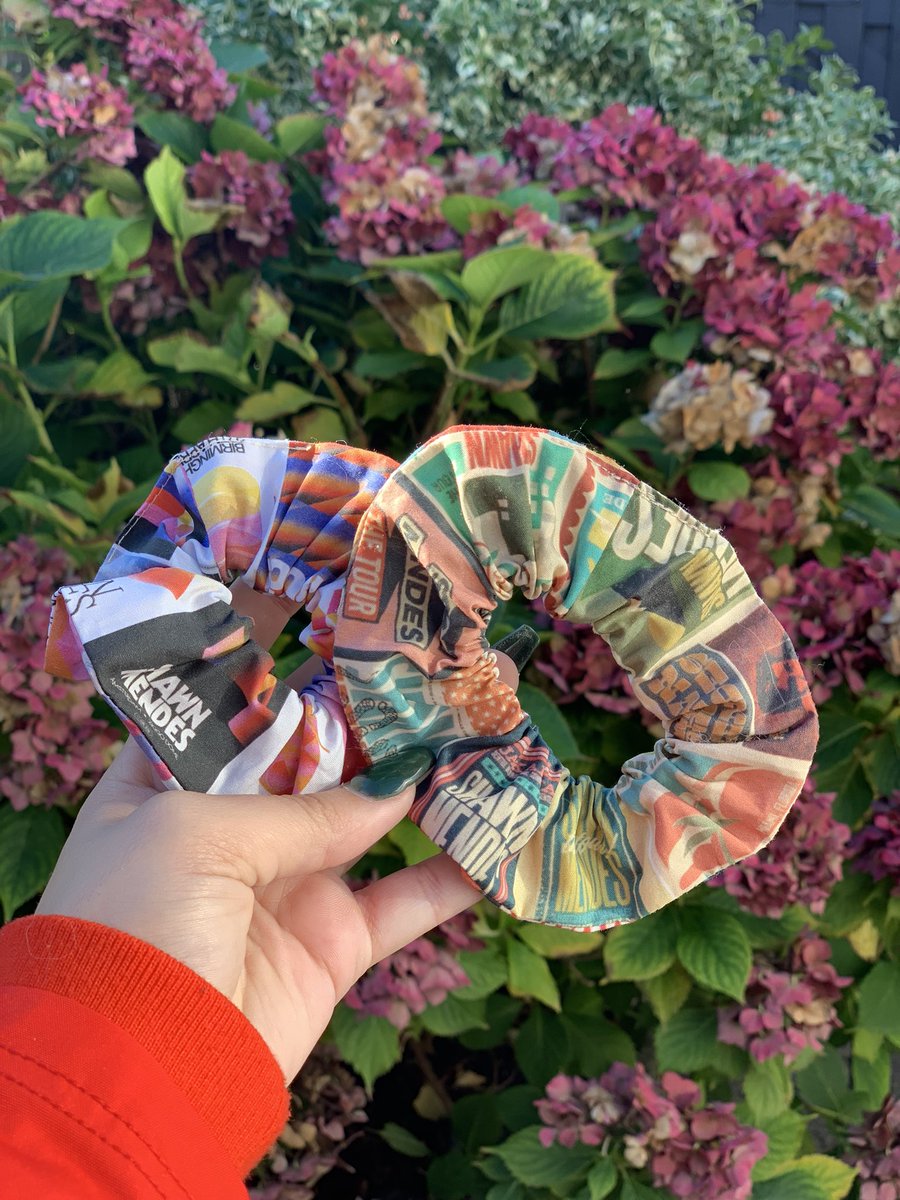 Yayyy got itttt😍😍😍 love it so much! and still have the other one from last tour 👌🏼😍 @signofalling <a href="/ScrunchieOnTour/">Scrunchies On Tour</a>