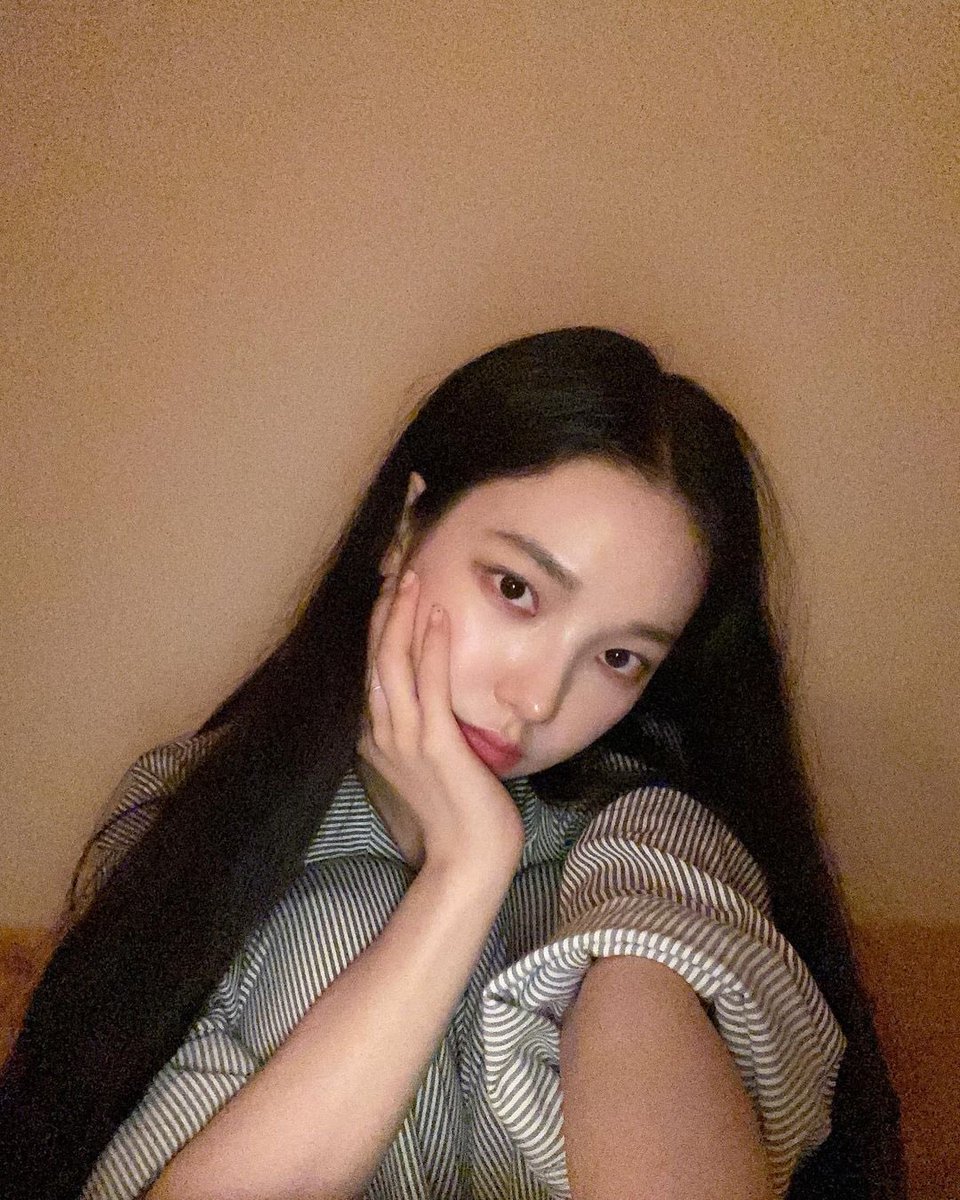 karina pics tweet media