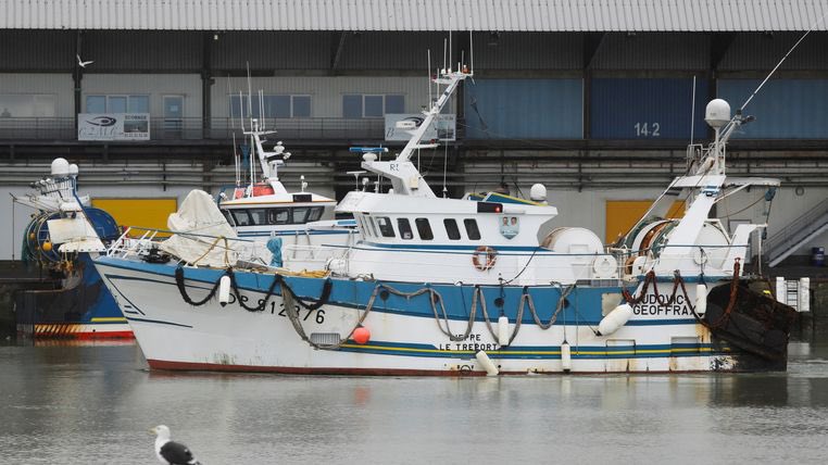 MartinDaubney's tweet photo. Outrageous act of hostility as France detains British trawler, as fishing rights row intensifies

It’s time to punish these Franco bullies. Why not terminate all French fishing licences with immediate effect and see how they like it up ‘em? 

https://t.co/tORARLoUxR https://t.co/ekKpd1xbV0