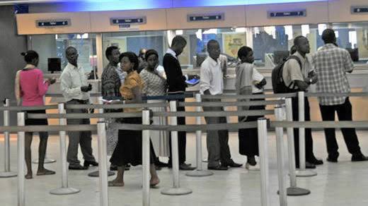JayNaija's tweet photo. Between Nurses and Bankers, who rude pass? https://t.co/XnPBOkMbqw