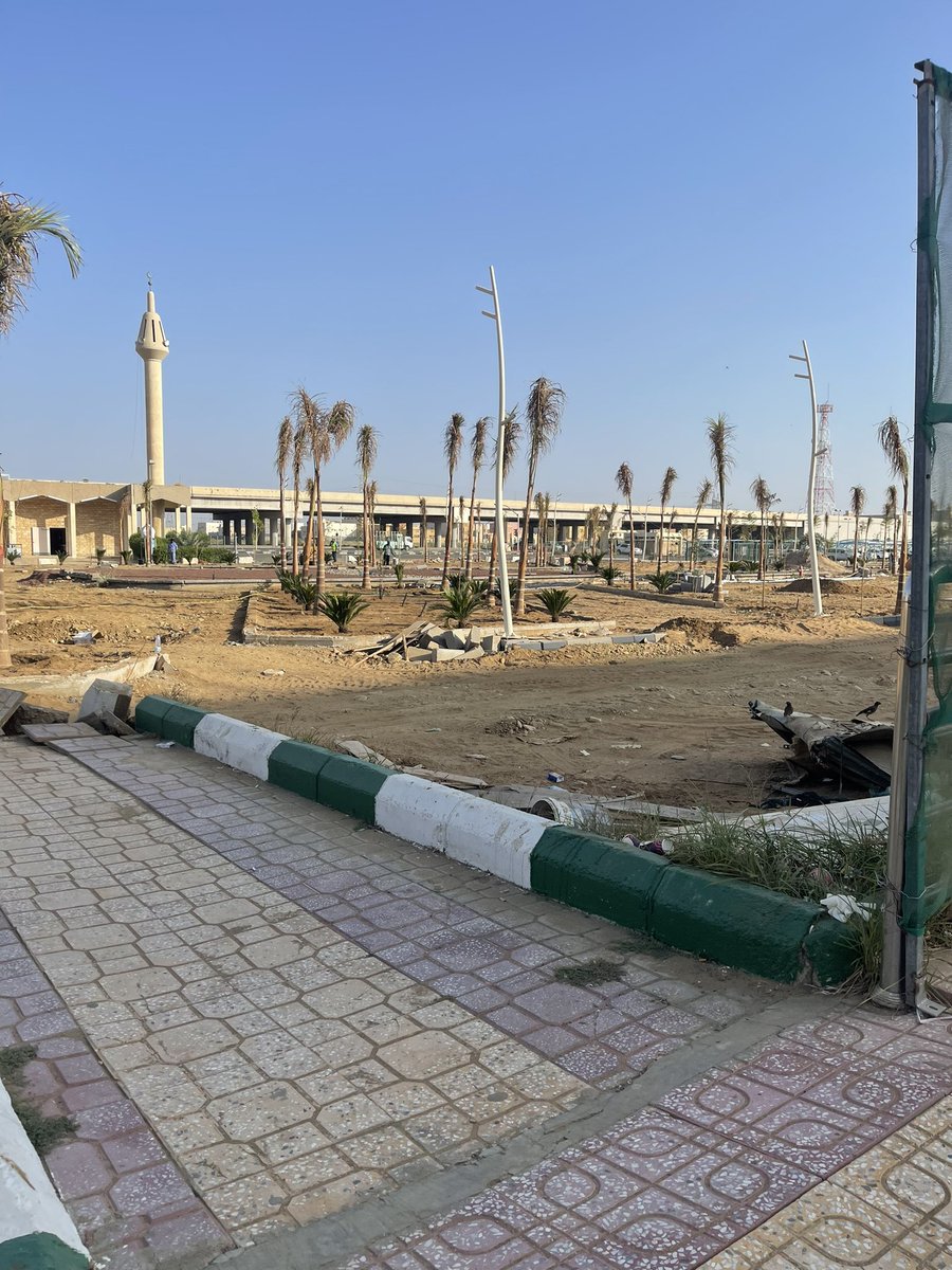 #مشاريع_جازان
ضمن مشروعات وزارة الصحة ممثلة بصحة جازان <a href="/jazan_health/">فرع وزارة الصحة بمنطقة جازان</a> أعمال تطوير ساحات مستشفى الملك فهد المركزي بجازان.