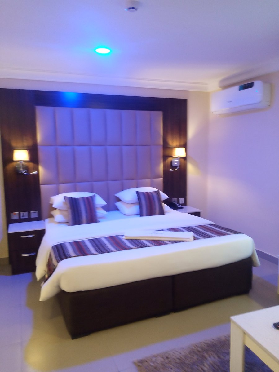 Kapcarrental's tweet image. #ShortletsIkeja 

For bookings
08111815339