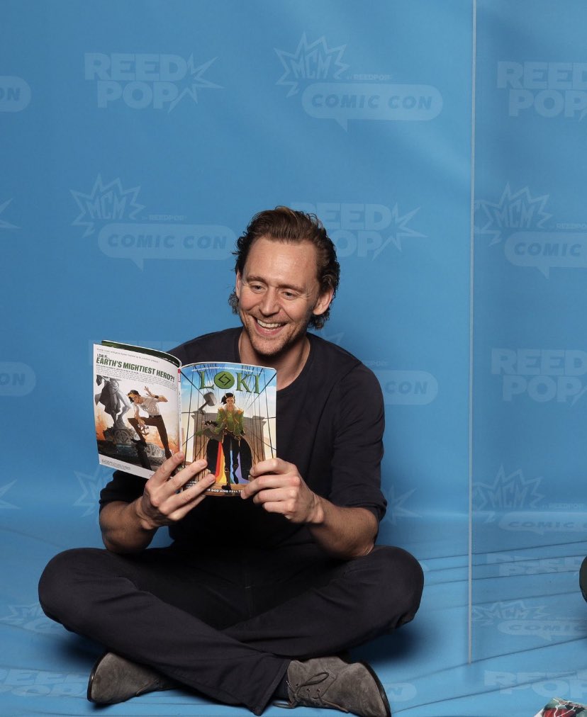 hiddleshq's tweet photo. I Vote for #TomHiddleston for #TheMaleTVStar of 2021 #PCAs @twhiddleston @LokiOfficial https://t.co/CulLVIStkQ