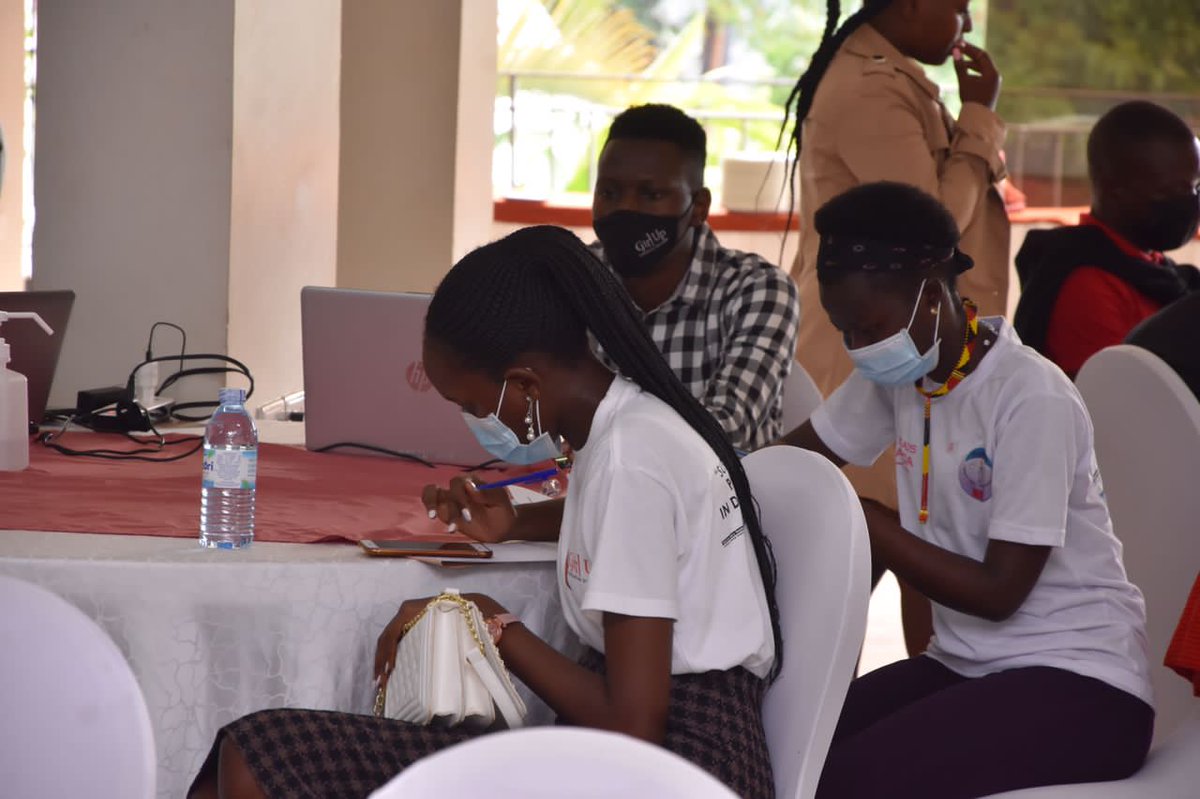Girl Up Uganda tweet media