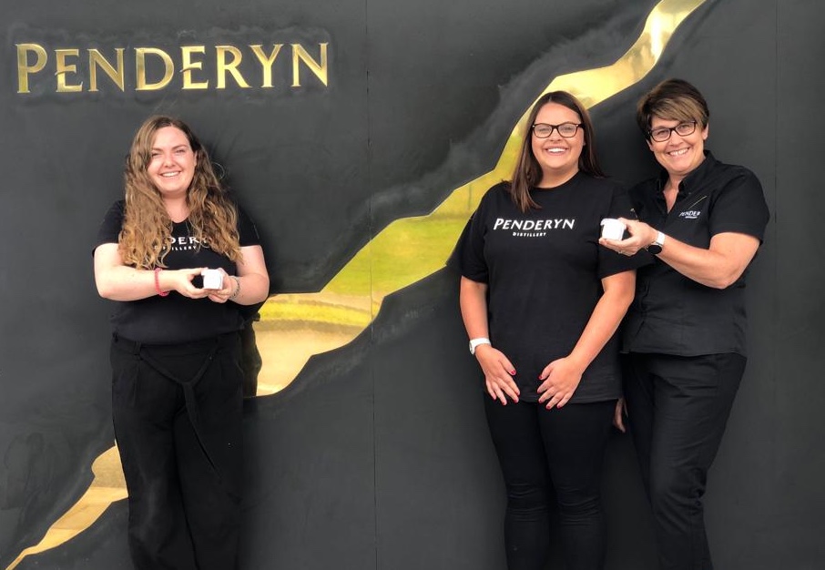 castellgwyn's tweet photo. Day Two @FoodDrinkWales @ICCWales #TasteWales "A truly fresh, creamy and delicious cheese, with a backnote of Madeira Penderyn coming through which is not too overpowering, delicious" @PenderynWhisky #loveourcustomers 😊🧀🥃#sampletime https://t.co/GmqGNh8CVc