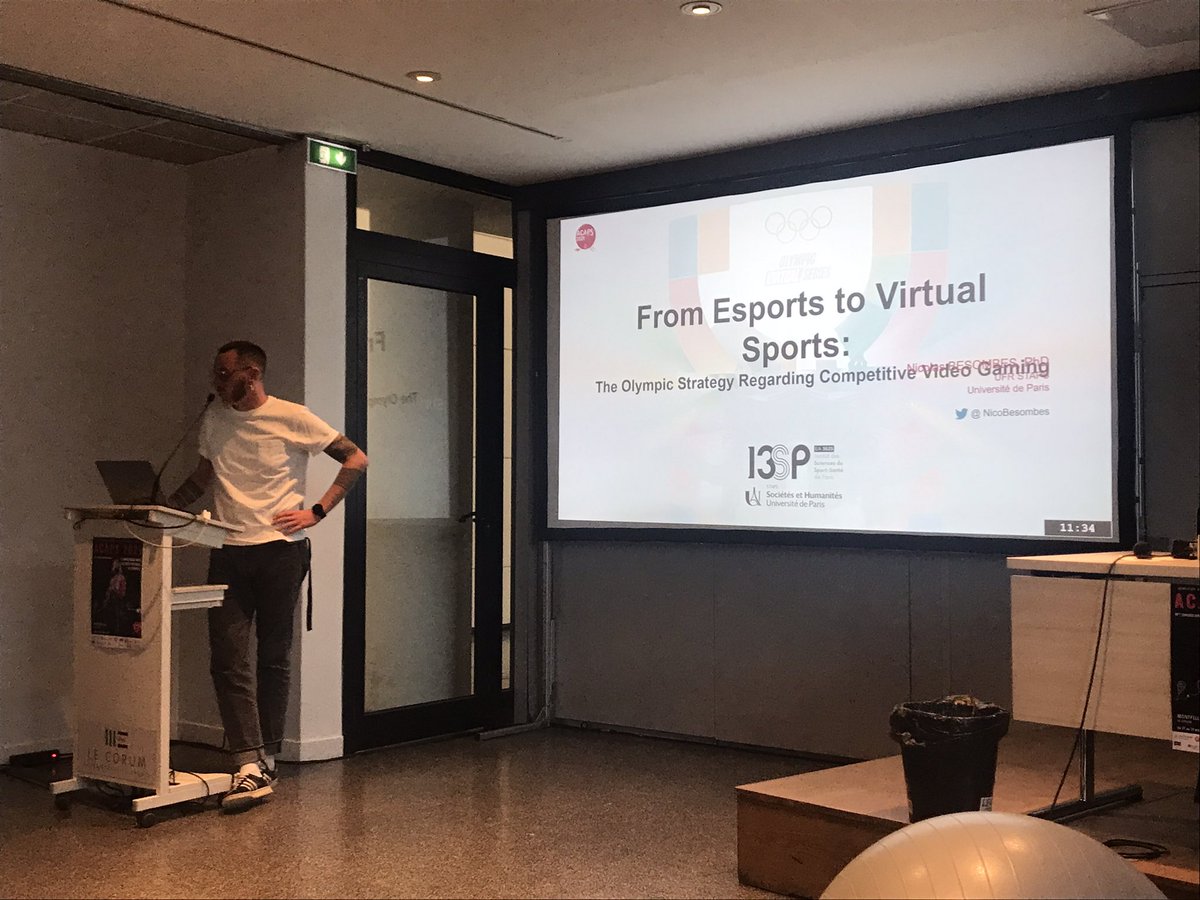Cette semaine, plusieurs membres du laboratoire sont au congrès de l'<a href="/2021Acaps/">ACAPS 2021</a> pour présenter leurs travaux de recherche.
<a href="/NicoBesombes/">Nico Besombes 🦋</a> ouvre le bal sur les liens entre le mouvement olympique et l'industrie esportive à travers l'exemple des OVS.