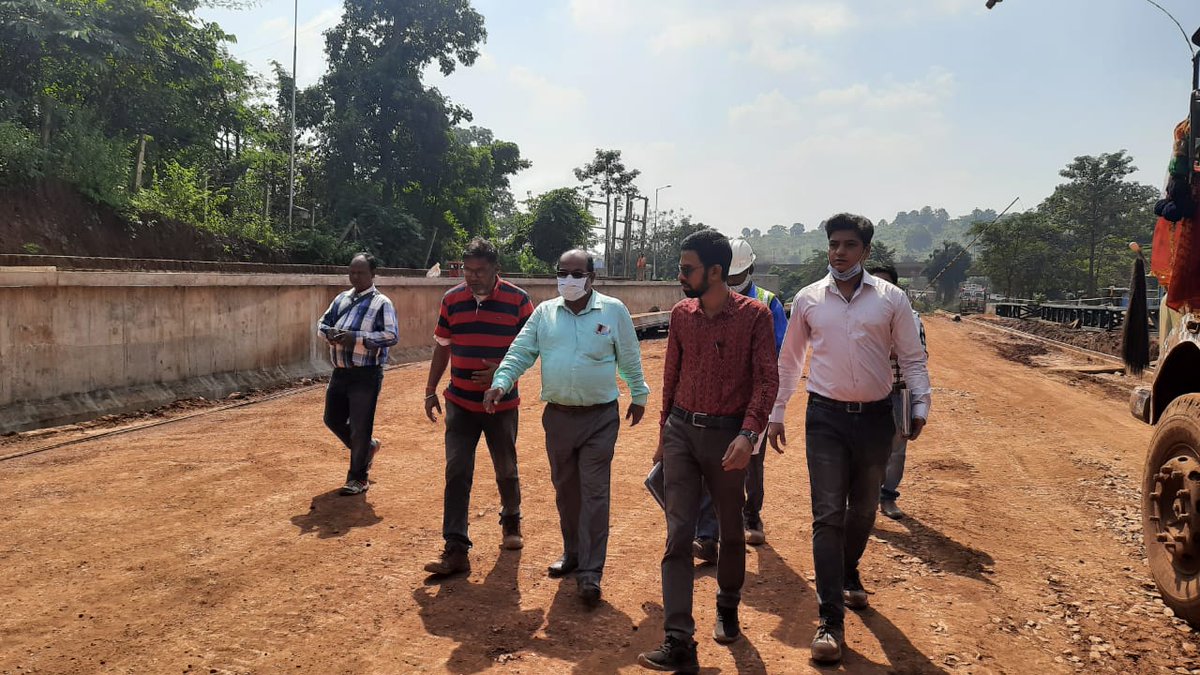 ଚଳିତ ମାସ ୨୫ ତାରିଖରେ ଓଡ଼ିଶା ସେତୁ ଓ ନିର୍ମାଣ ନିଗମର ମହାପ୍ରବନ୍ଧକ ଇଂ ପ୍ରଦୀପ କୁମାର ରଥ, ବରିଷ୍ଠ ପ୍ରକଳ୍ପ ପରିଚାଳକ ଇଂ ନୃସିଂହ ମହନ୍ତ, ସହାୟକ ସଂସ୍ଥାର ପ୍ରତିନିଧୀଗଣ ତଥା <a href="/OBCC_Odisha/">OBCC Odisha</a> ର ଅଧିକାରୀମାନଙ୍କ ଉପସ୍ଥିତିରେ କେନ୍ଦୁଝର ଜିଲ୍ଲା ସ୍ଥିତ ଜୋଡା ଫ୍ଲାଏଓଭର୍ ନିର୍ମାଣ କାର୍ଯ୍ୟ ଅନୁଧ୍ୟାନ କରିଥିଲେ ।