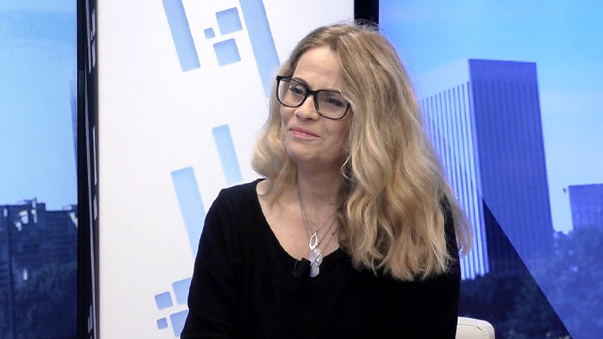 IQSOG's tweet image. 🚨 [🎥 @IQSOG / @XerfiCanal 📺 ] 

Aujourd’hui dans la newsletter @XerfiCanal 

➡️ Le charme discret (et politique) des séries  

➡️ Virginie Martin (@VirginieMartin_), @KedgeBS, @MedialabKBS 

↪️ xerficanal.com/iqsog/emission…