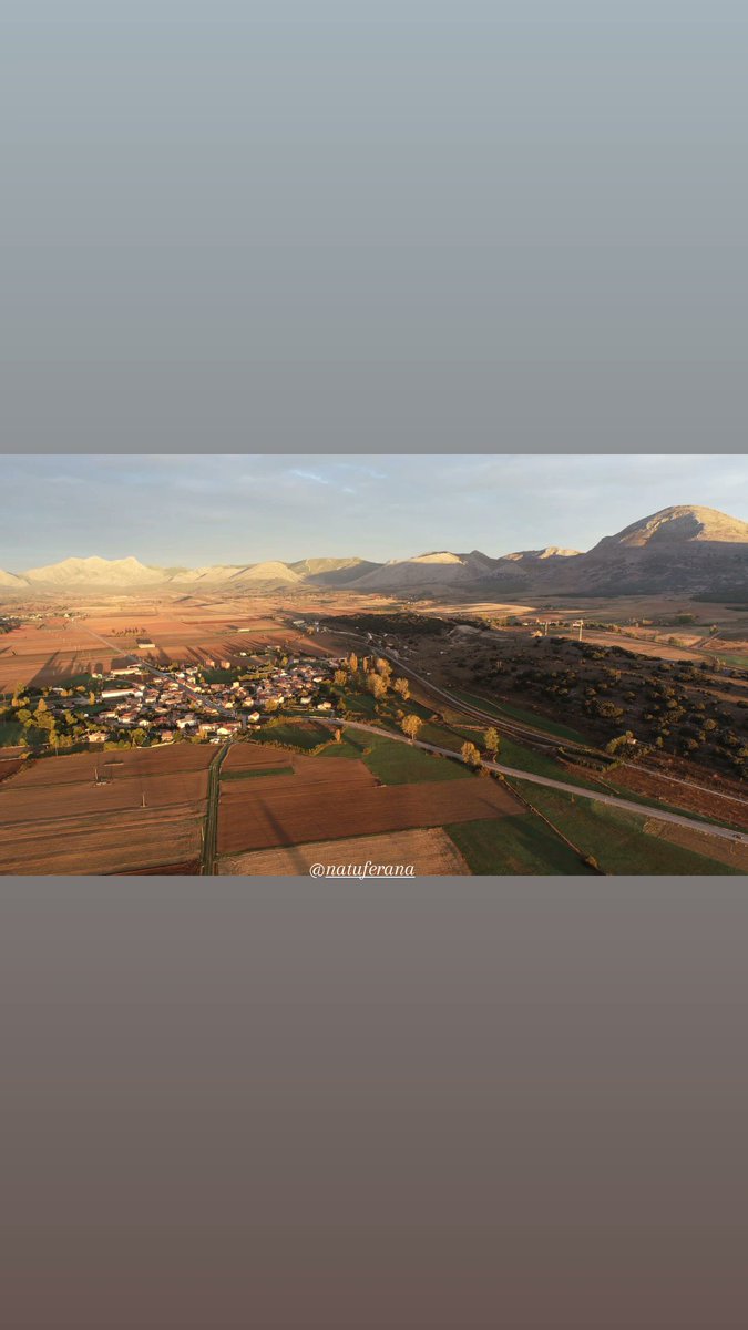 NatuFerana's tweet photo. El secreto es sólo uno, creer que todo saldrá bien, ¡y lo hará! 🙂

#natuferana #buenosdias #BuenosDiasATodos #felizdia #jueves #felizjueves #natural #nature #naturephotography #naturaleza #vistasincreibles #vistas #montañapalentina #montaña #palencia  #castrejondelapeña https://t.co/IMQo1ycEzu