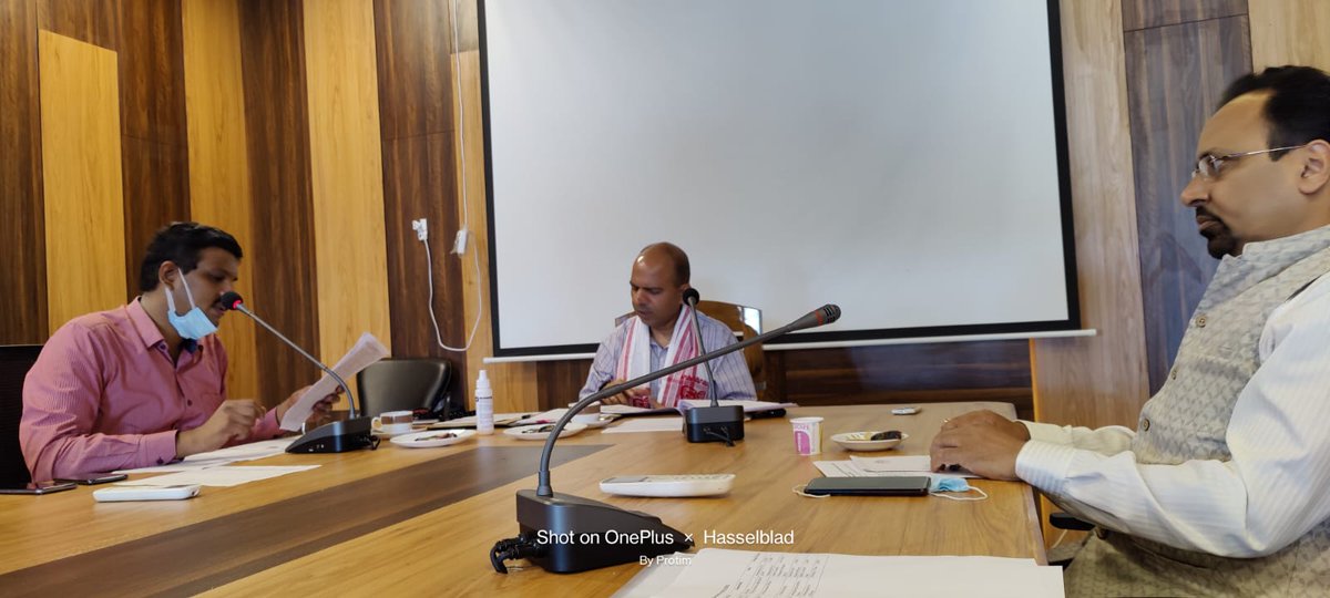 bvfclnamrup's tweet photo. CMD Sh S P Mohanty'ji met Dr Asish Kr Bhutani, Principal Secretary, Agri. Dept,GoA &amp; Sh Vinod Seshan, Director Agri,GoA.Had discussion on fertilizer reform in Assam. @fertmin_india @CMOfficeAssam @bhagwantkhuba @mansukhmandviya @himantabiswa @SIBAMOHANTY1 @PibMinistry @ATULBORA2 https://t.co/WylnfdPBbH