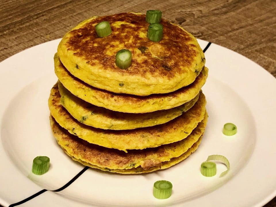 surpr_recipes's tweet photo. healthy Indian inspired pumpkin pancakes
These healthy Indian inspired pumpkin pancakes are supereasy and delicious. Your breakfast with mashed pumpkin, yoghurt, turmeric and ginger powder.
#mashedpumpkin #pancakes #pumpkin
https://t.co/7a3Sb13jkQ https://t.co/q5gTdV1wNN