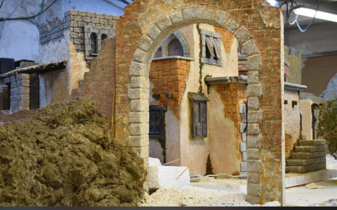 grupoplastiform's tweet photo. La @AComplutenseBel continúa dando forma a nuevas escenas acabando otras y realizando nuevas construcciones. Seguro que nos sorprenden un año más estas navidades. ¡¡Enhorabuena artistas!! 
Compra tus materiales en nuestra https://t.co/FSzw9QW81J #resina #fibra #silicona https://t.co/cFFUIfuJc3