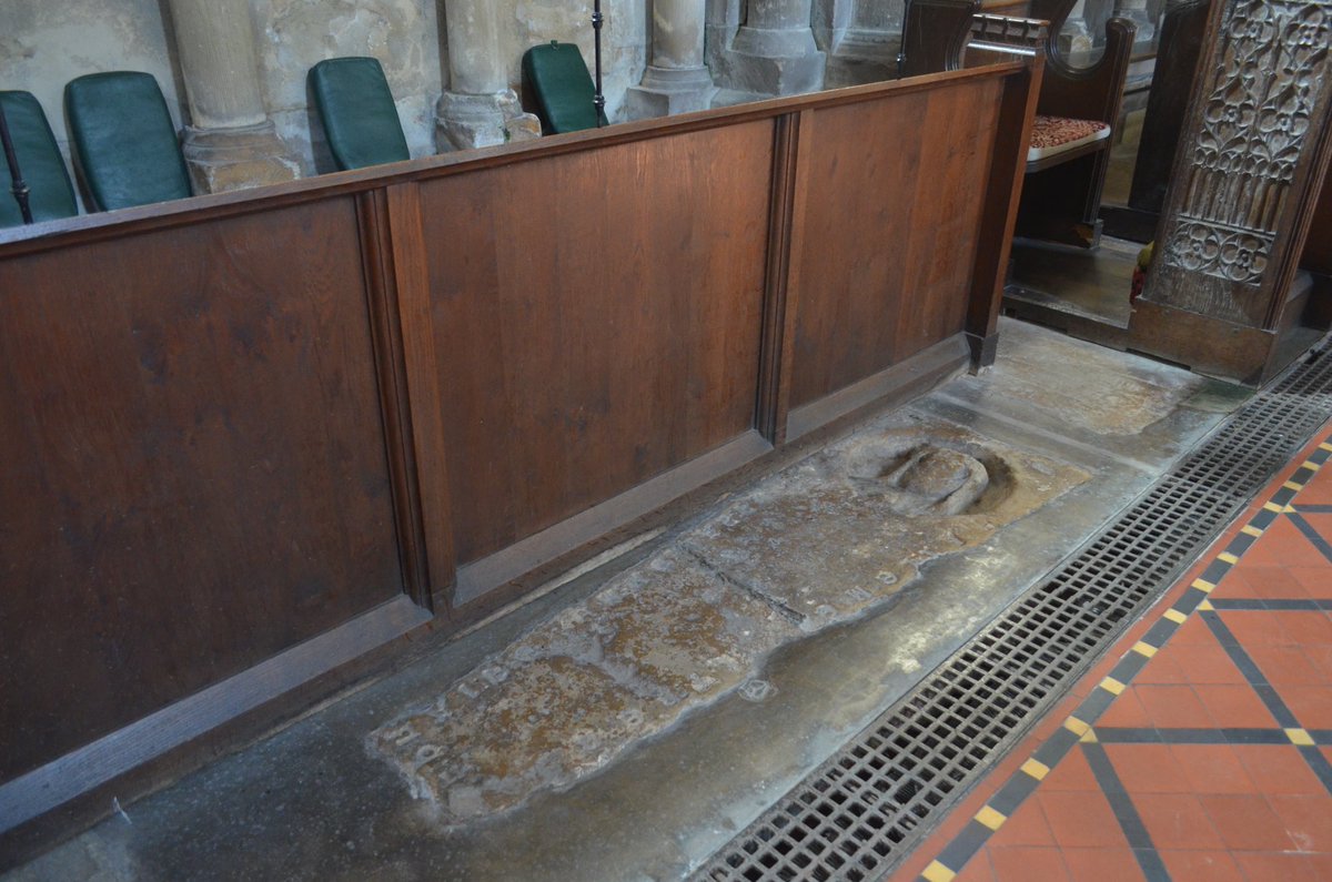 Jewel_Lia's tweet photo. #thingsIthinkabout I wonder who this was. How long ago they lived. What they did and thought π§ #stowminster https://t.co/prwvZiMvKZ