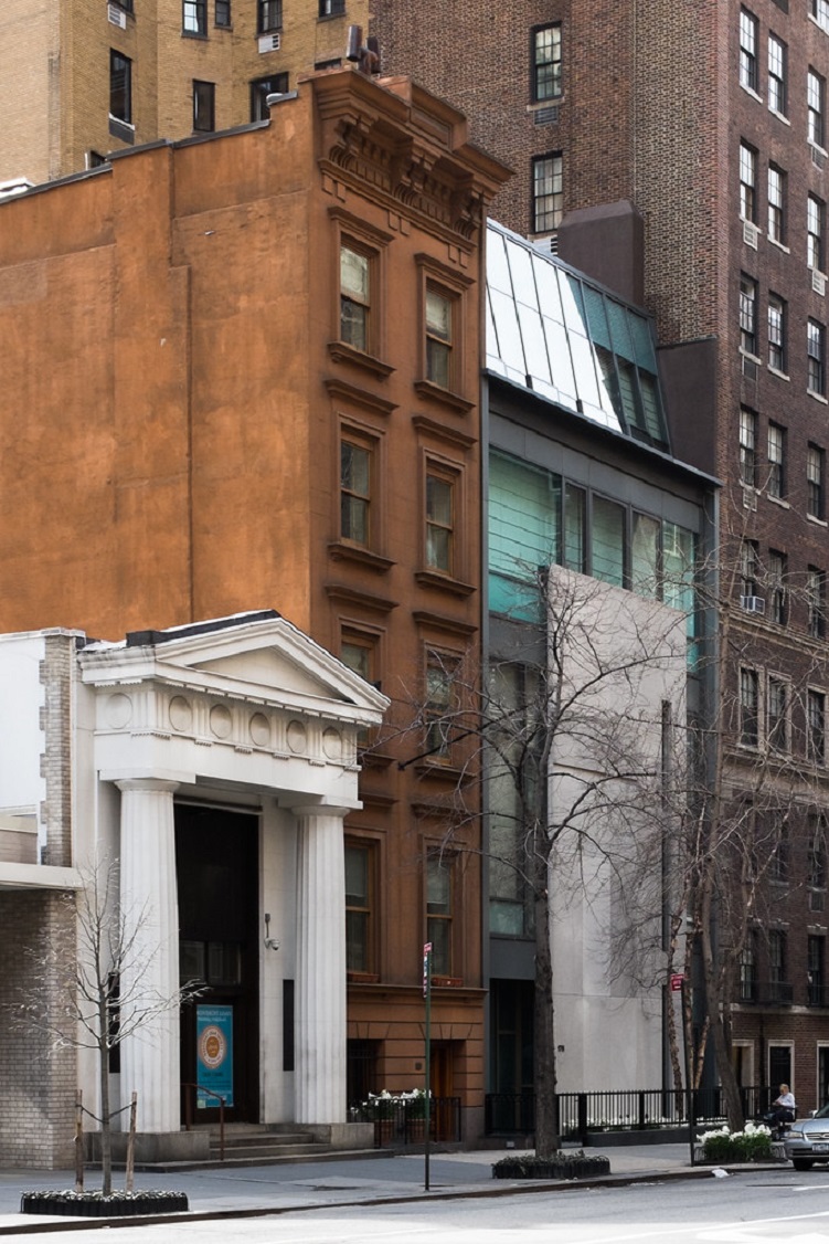 morning town様 This freshly-renovated $50M Upper East Side townhouse was