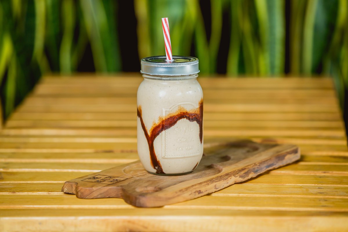 THEHEALTHHUB_rw's tweet photo. Grab smoothie today at #thehealthhub and we promise that nothing will taste better than taking care of yourself.
#greenprotein #thehealthhubrw #nutrition #diet #health #healthmind #wellness #healthybody #healthylife https://t.co/IfPDcnLluq
