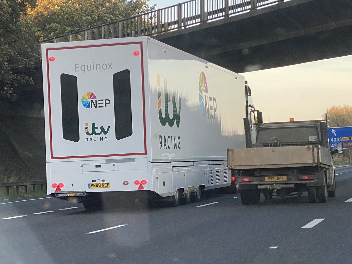 Dan Brown tweet media