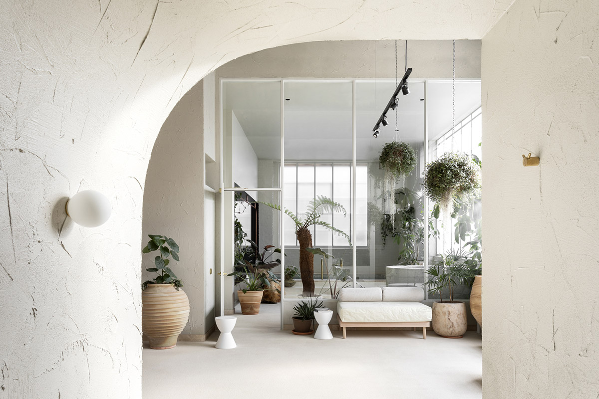 WACommunity's tweet photo. Communal bathhouse features earthy tones and warm materials in the heart of Collingwood, Melbourne: https://t.co/JS1Wi6RJKM #interiordesign #melbourne https://t.co/jyKIZSzkdD