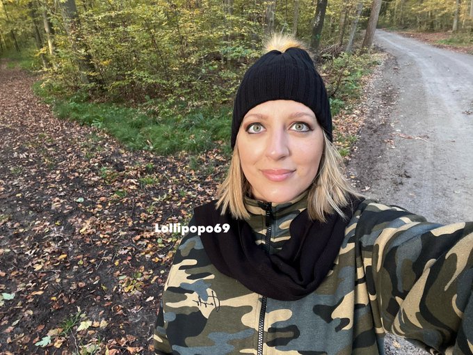 Welchen Weg Du in Deinem Leben gehst entscheidest Du allein, solange es f&uuml;r Dich gut anf&uuml;hlt machst Du<a href="/tag/nature"class="tags"><span>#nature</span></a><a href="/tag/life"class="tags"><span>#life</span></a><a href="/tag/outdoor"class="tags"><span>#outdoor</span></a><a href="/tag/lolli"class="tags"><span>#lolli</span></a><a href="/tag/wald"class="tags"><span>#wald</span></a><a href="/tag/lollipopo69"class="tags"><span>#lollipopo69</span></a>