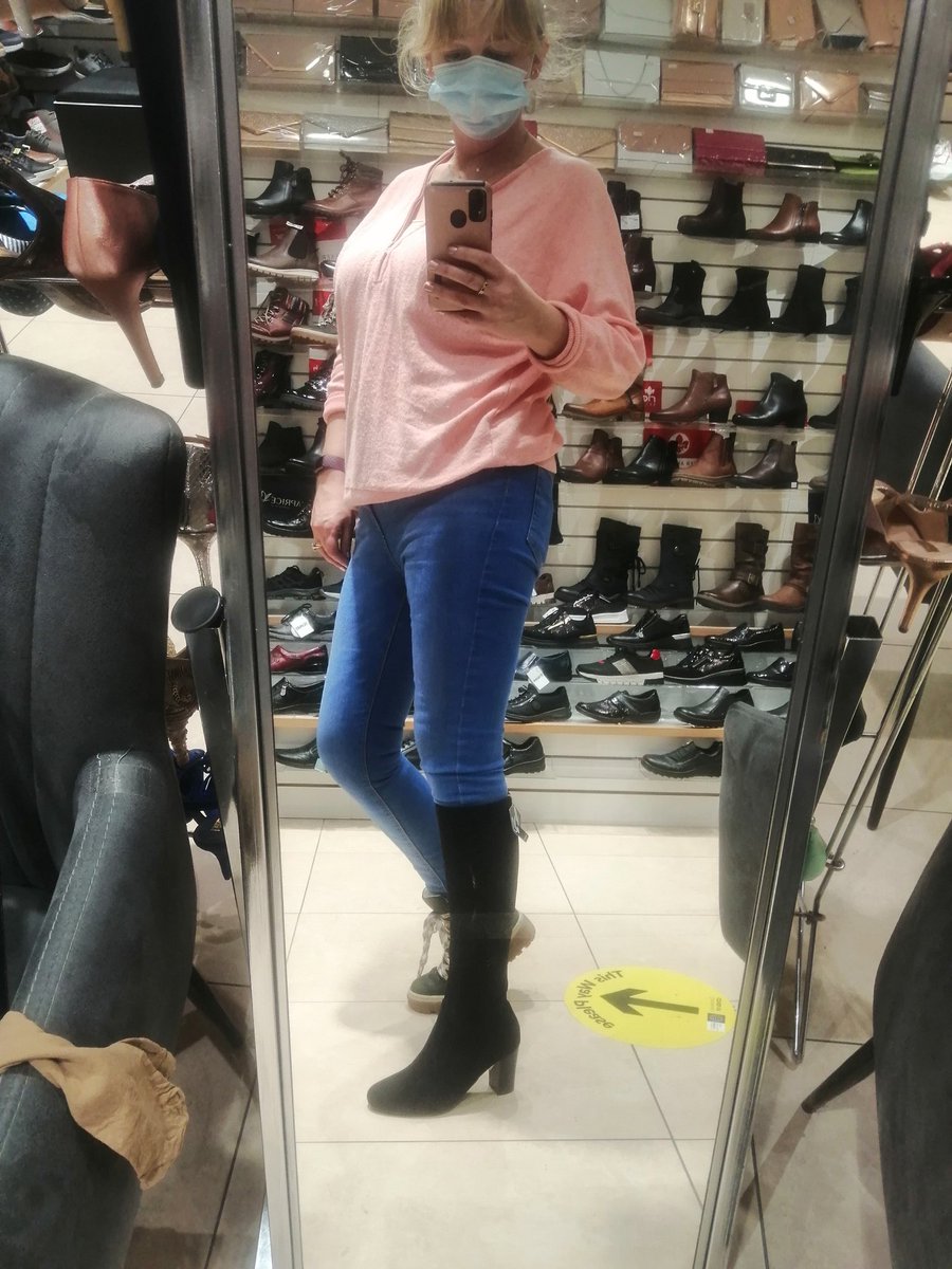 Murray's Shoes tweet media