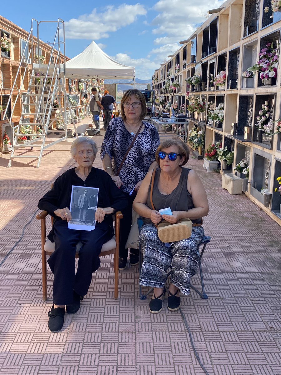 Checkout tweet media