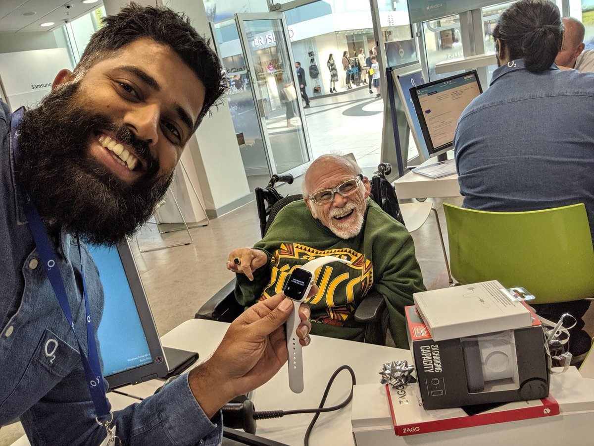 O2Careers's tweet photo. At #TeamO2 we are about providing personal experiences that count. Here is a great story of how Adnan made some touchscreen socks for one of his customers, Hugh who has a disability that affects his hands, so that his feet would not get cold. Well done Adnan #MakingEverydayBetter https://t.co/eywhnuILSd
